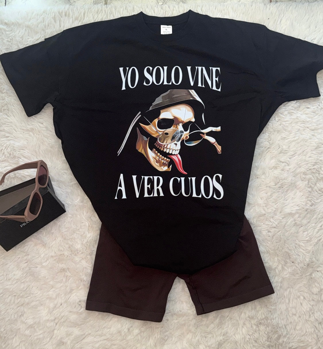 Camiseta con temática yo solo vine a ver cu..s